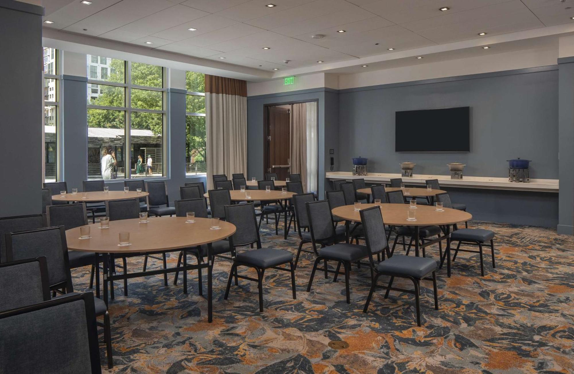 Hyatt Centric Midtown 3*